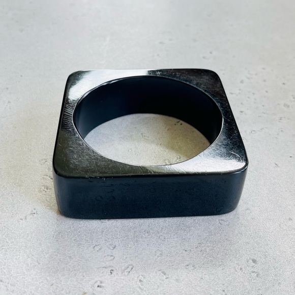 Jewelry - Vintage Black Chunky Acrylic Square Bangle Bracelet